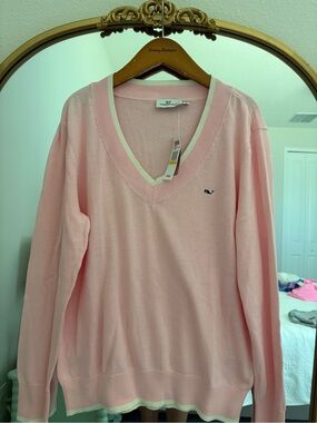 Vineyard Vines Light Pink V-Neck Sweater with White Trim